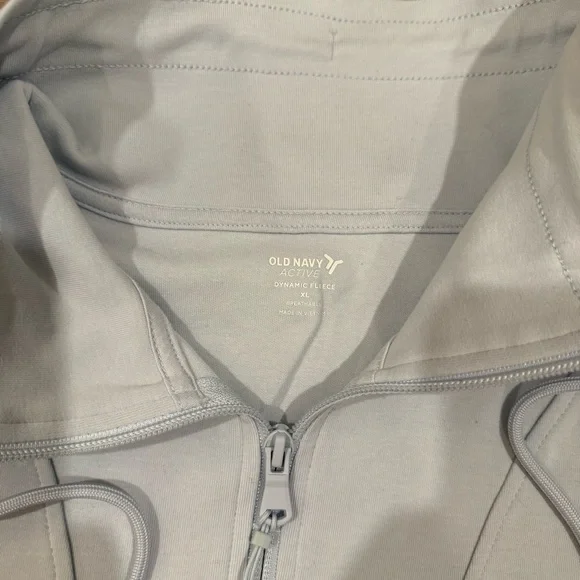 Old Navy dynamic fleece - Picture 3 of 3